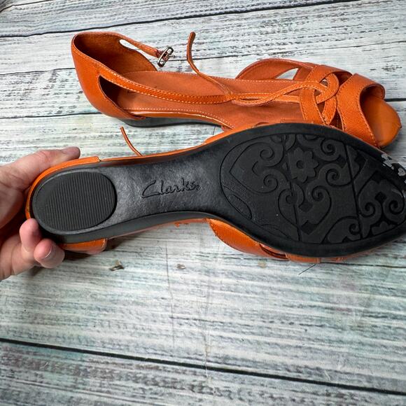 Clarks Women’s Leather Slingback Sandals Orange 9M Comfort Low Wedge Peep Toe - Picture 5 of 5